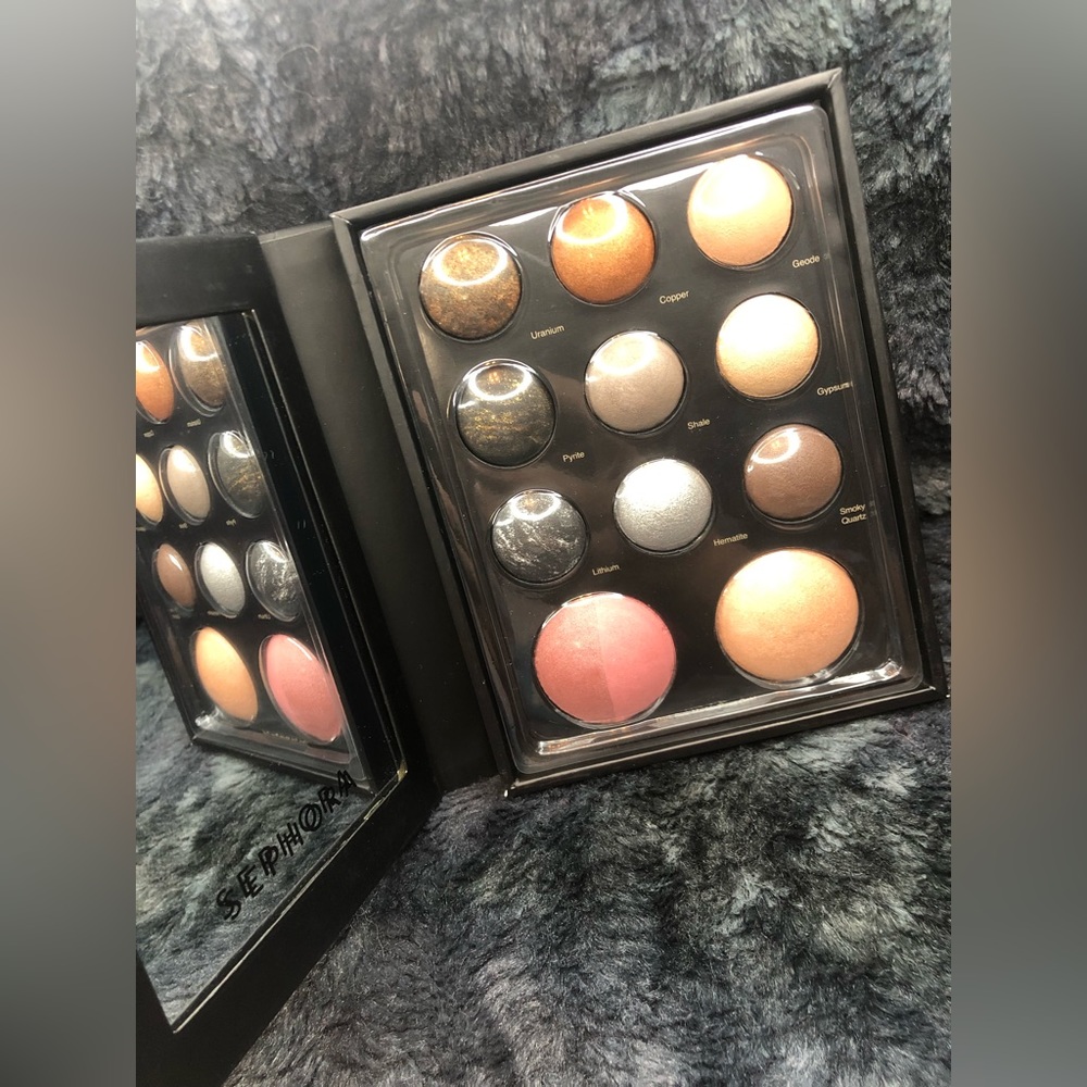 New-Never Used- Sephora Mixed Metals baked eye and face palette